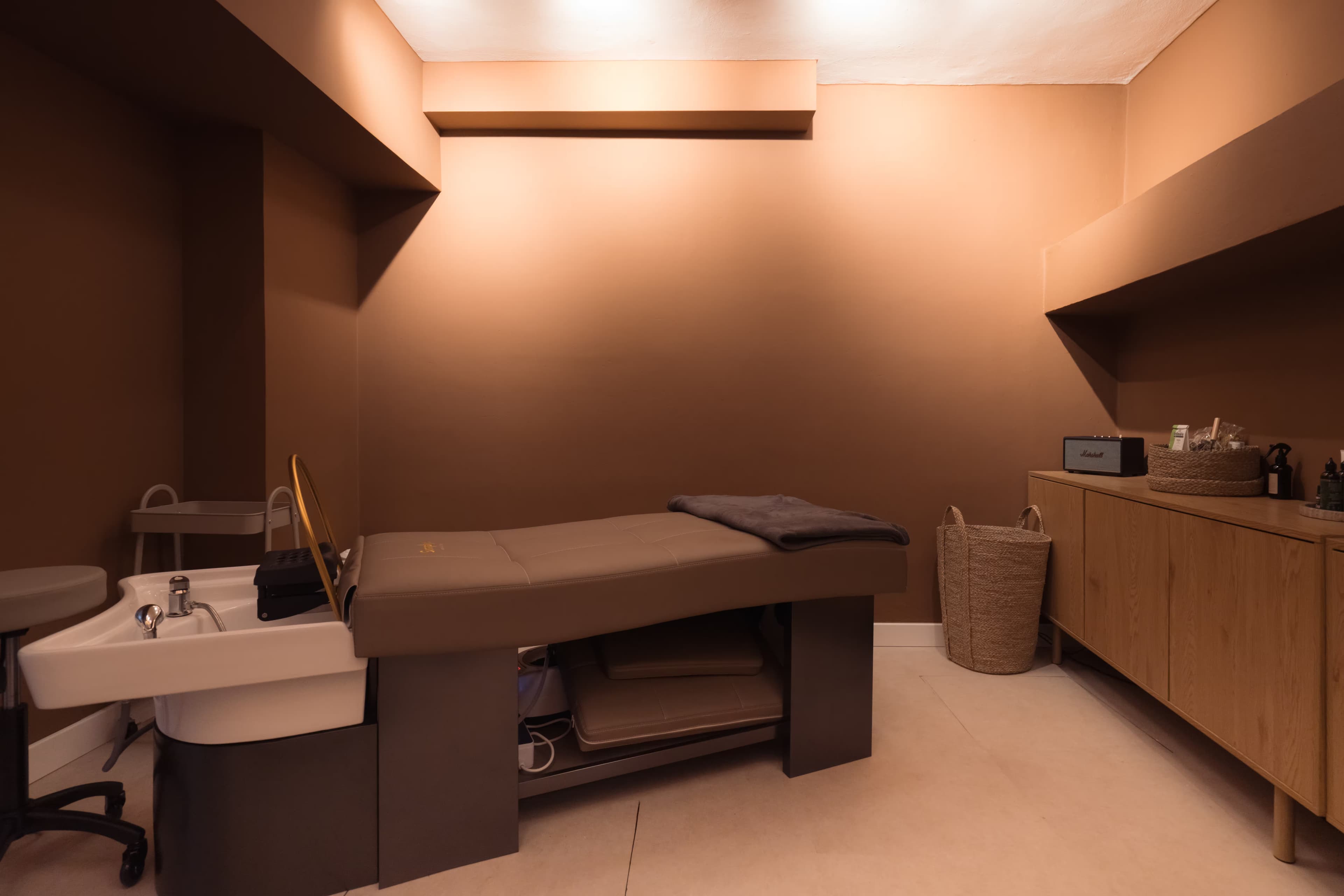 Aris Studio Head Spa - rituál pro pokožku a mysl